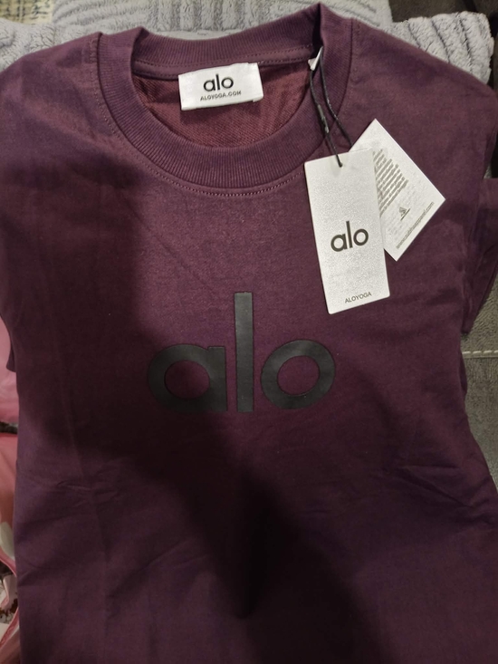 ALO Yoga Tops - ALO Yoga  Short Sleeve Logo Tee in Plum
